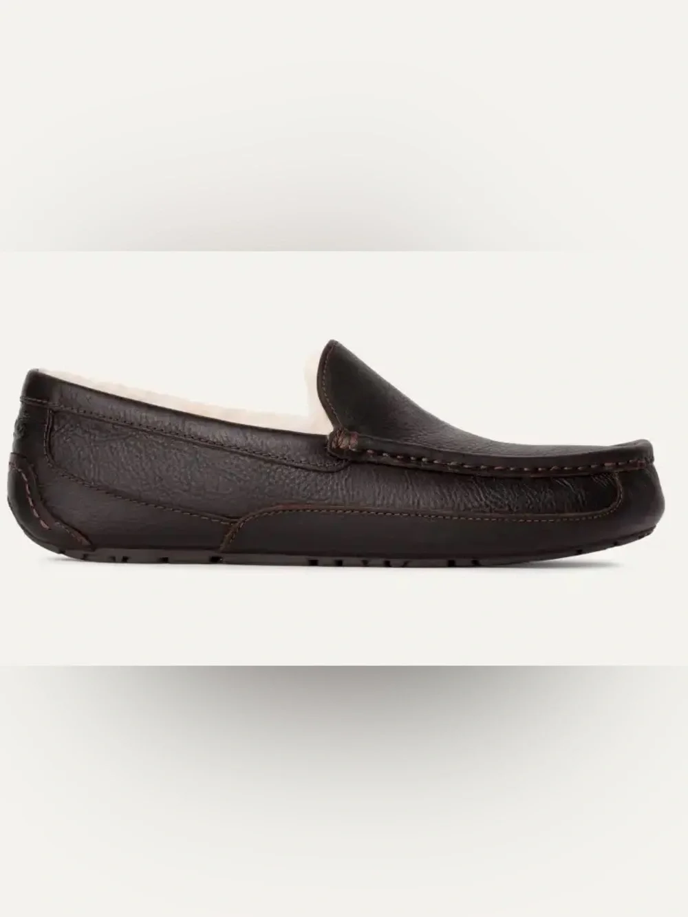 UGG Men's Leather Ascot Slipper size 12